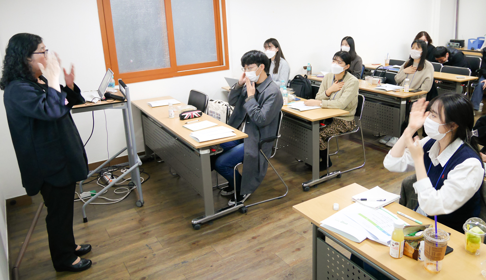 2기 밀알복지재단 대학생 기자단을 대상으로 진행된 정기 모임