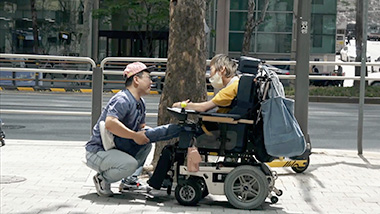[오늘의 영상] 장애인의 사랑을 바라보는 우리의 시선