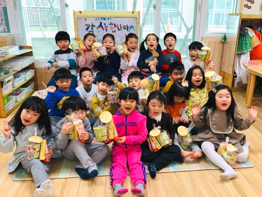 ㈜아이배냇, 아이들의 건강을 위한 영양식 지원!