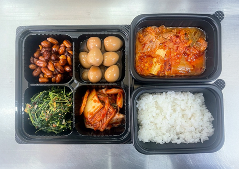 배고픈 어르신을 위한 안부 도시락