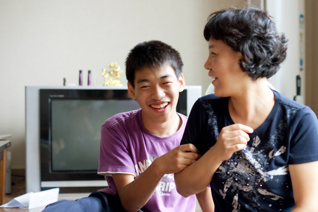 "우리가 앉던 자리 싹싹 터는데, 정말 슬펐어요"