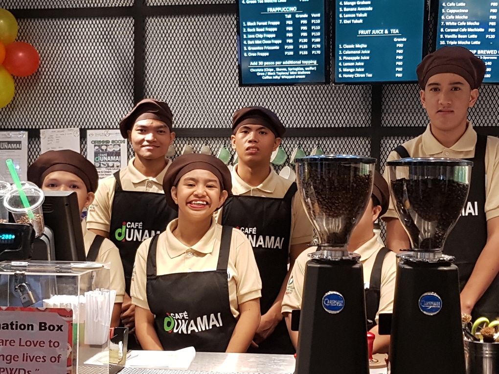 장애를 뛰어넘는 특별한 공간, 두나마이 카페 오픈