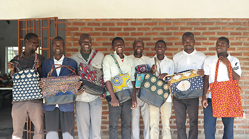 [해외사업장 직원인터뷰] 밀알복지재단 해외사업장에선 무슨 일이 일어나고 있을까? _말라위 편