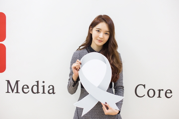 스타인터뷰, “가난과 어려운 환경 때문에 장애를 가지고 산다는 것은 정말 마음 아픈 일입니다” 가수 강민경 편