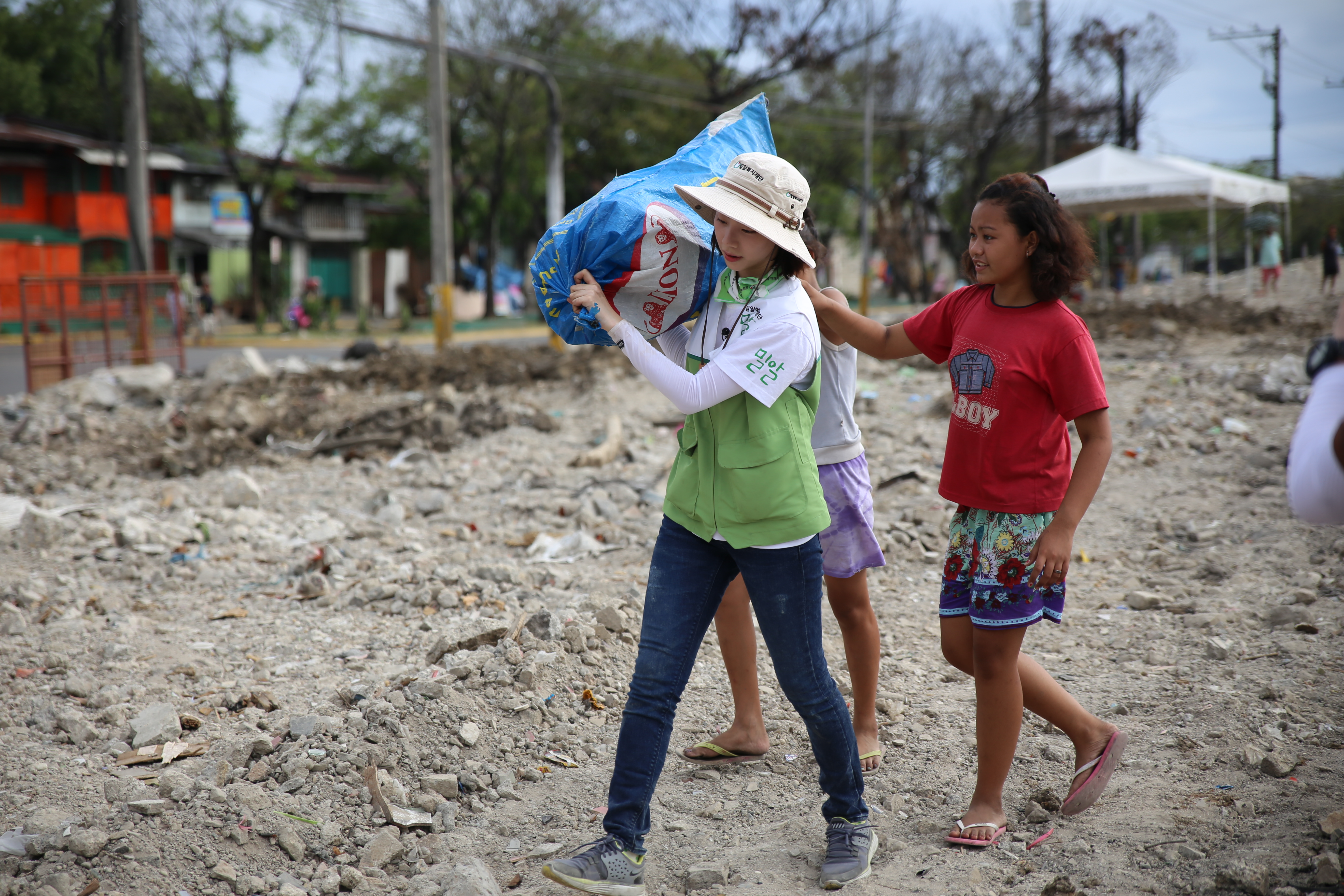 MBC ‘나누면 행복’과 함께 한 박수진 홍보대사의 필리핀 방문기 ②