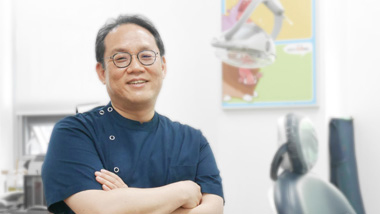 '느린 치과', 성남시 한마음복지관 구강보건실을 지키는 유준상 치과의사 이야기